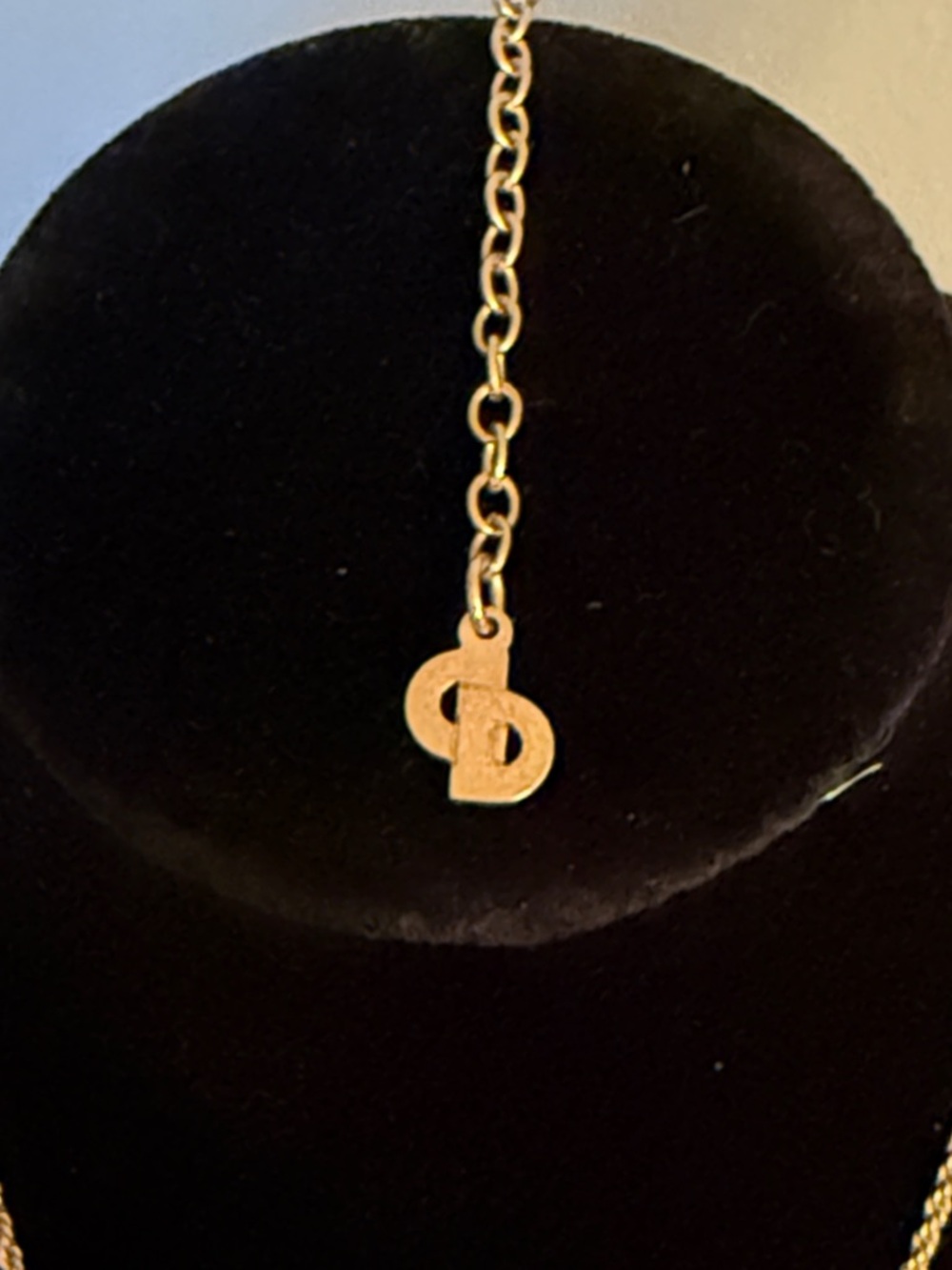 Dior Gold Rope Chain Necklace with Textured Pendant COA included - Picture 5 of 6